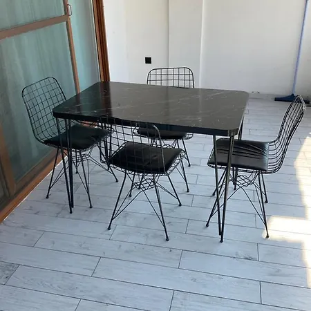 Daire Kuşadasi Sahıl Şerıdınde Süper Manzali Daıre Kuşadası